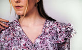 Sommer romantische kurze weiße lila Kleid mit Blumenmuster